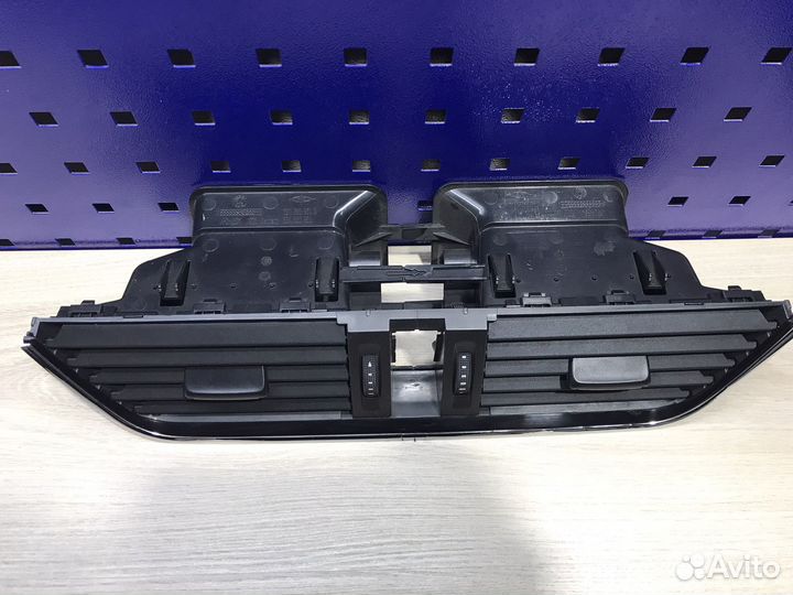 Центральный дефлектор Octavia A7