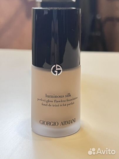 Тональный крем giorgio armani luminous silk