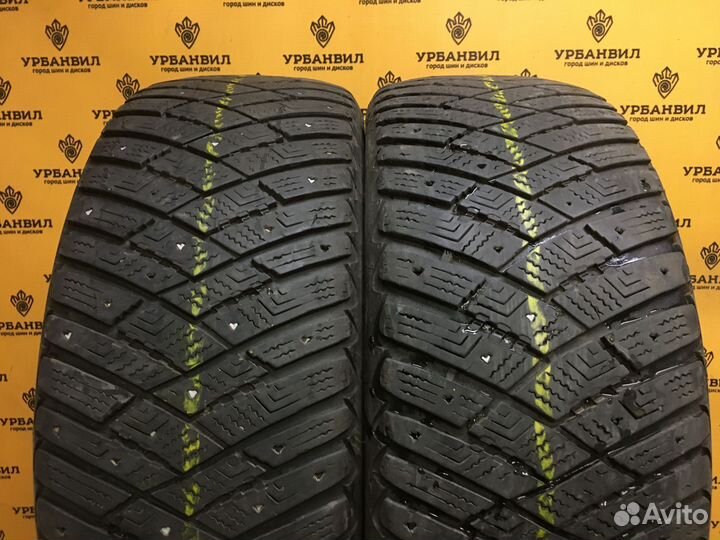 Goodyear UltraGrip Ice 215/55 R17 98T