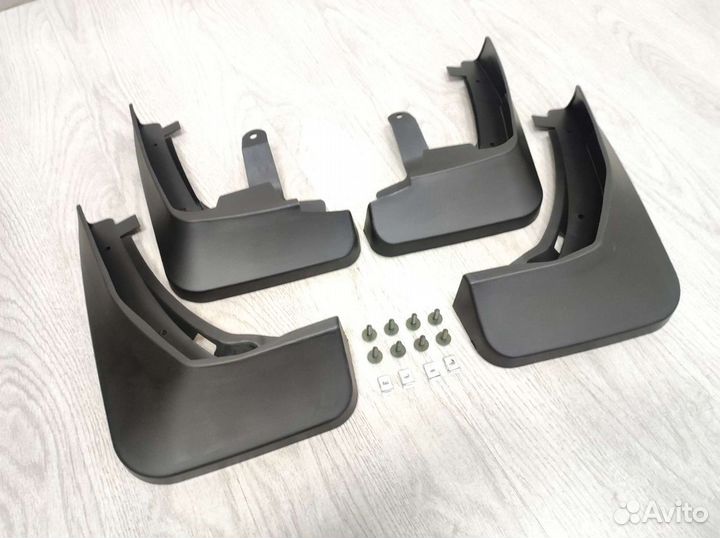 Брызговики комплект для Audi Q5 2020+ (новые)