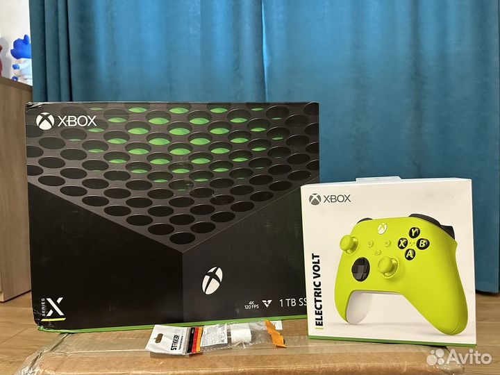 Microsoft Xbox Series X + 2 геймпад новая