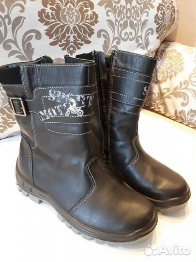 Сапоги зимние на мальчика новые
