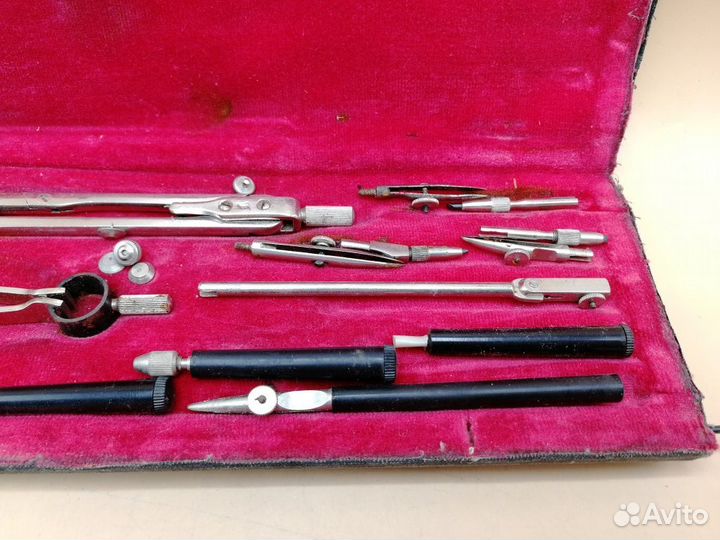 Набор чертежный 13 пред Готовальня ул 1975 СССР