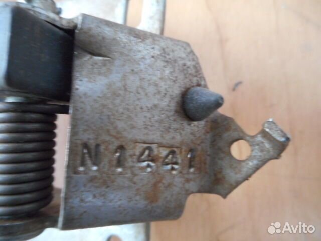 Ручка двери внутренняя левая Pontiac Bonneville (1