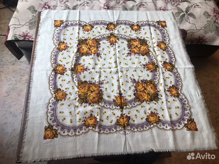 Платок шерстяной 72х72 Павловский Посад