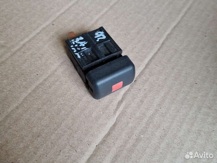 Кнопка аварийной сигнализации Opel Zafira A