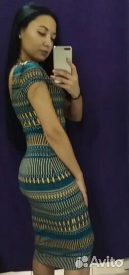 Продам платье 44 размера