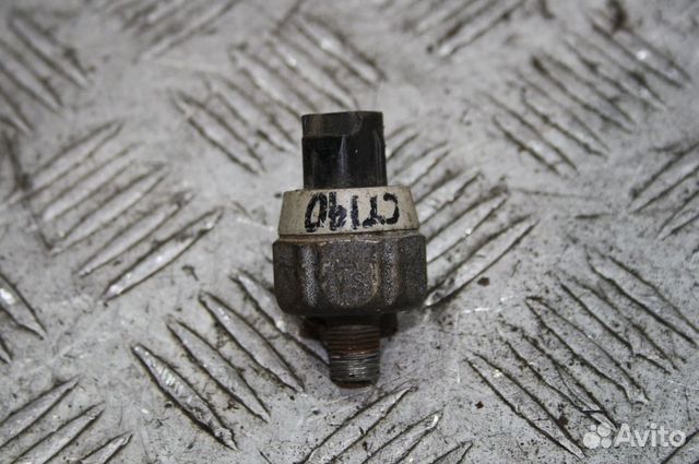 Датчик давления масла 2C / 3C Toyota 8353060010