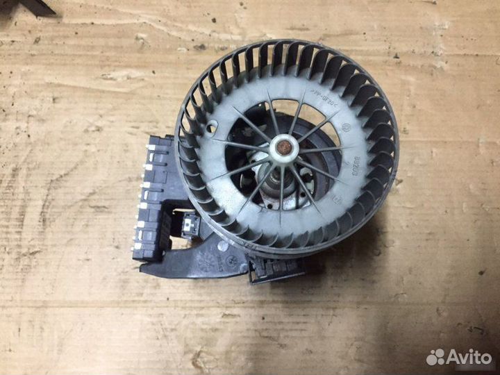 Вентилятор отопителя Bmw E60