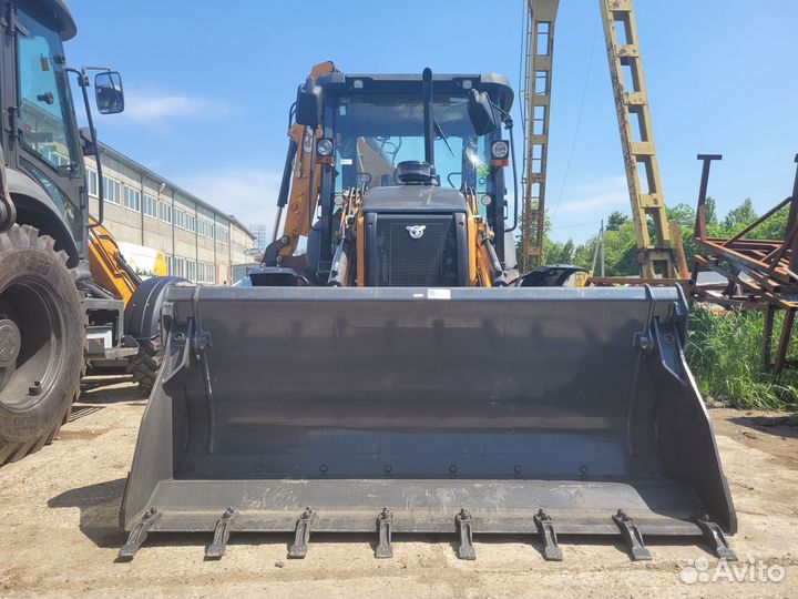 Экскаватор-погрузчик CASE 570 ST, 2022