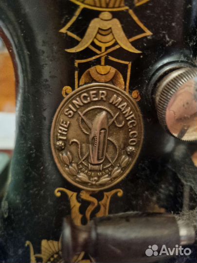 Швейная машинка singer