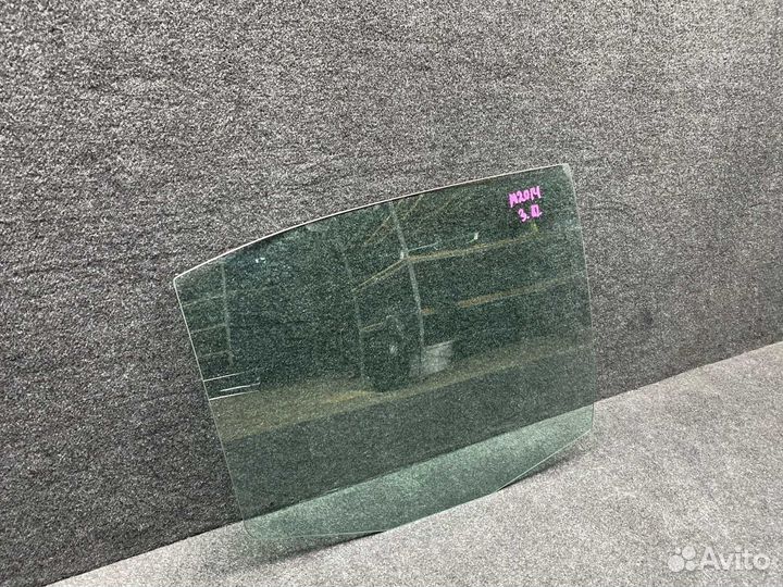 Стекло двери заднее правое Skoda Octavia Tour 1.9