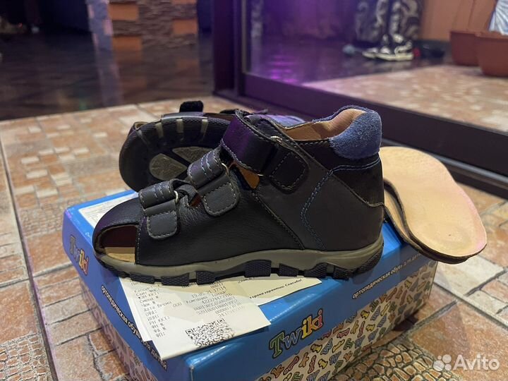 Ортопедические сандали 26