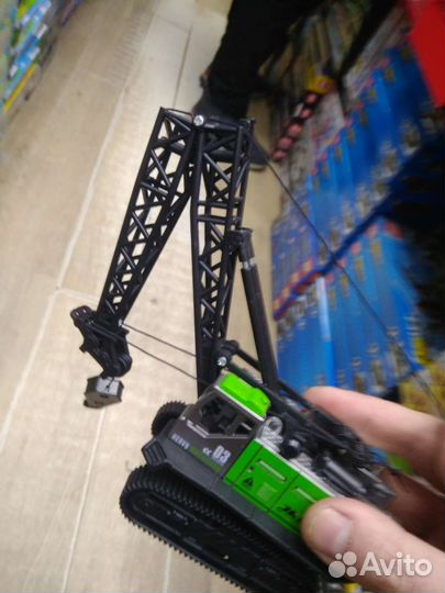 Кран игрушка