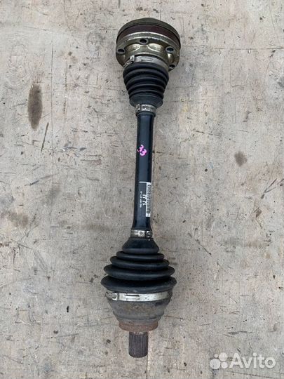 Привод передний левый Audi A3 8P 1.4 CAX