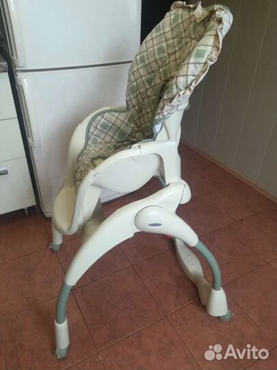 Детский стульчик для кормления