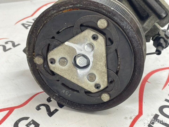 Компрессор кондиционера Nissan Note E11 HR15DE