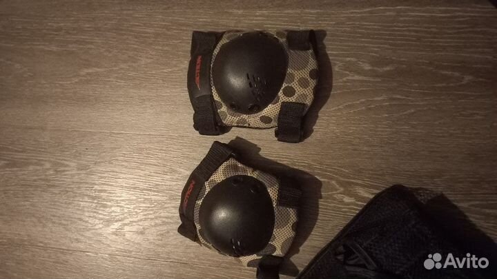 Защитный комплект детский (ролики / велосипед)