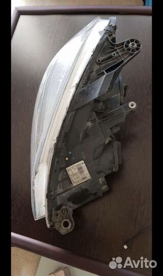 Фара правая на Mercedes w204