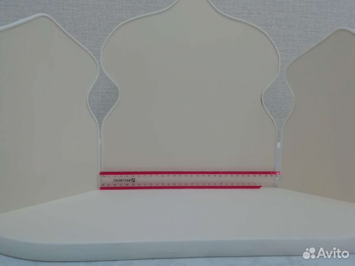 Угловая полка для икон