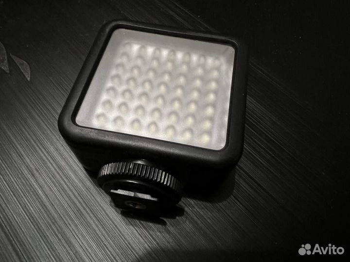 Подсветка для видеокамеры