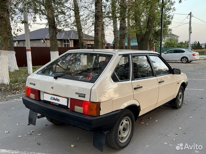 ВАЗ 2109 1.3 МТ, 1988, 10 000 км