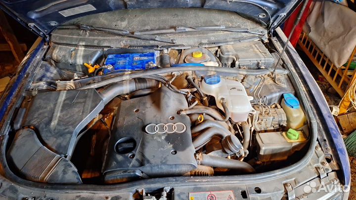 Audi A4 1.8 МТ, 1998, 300 000 км