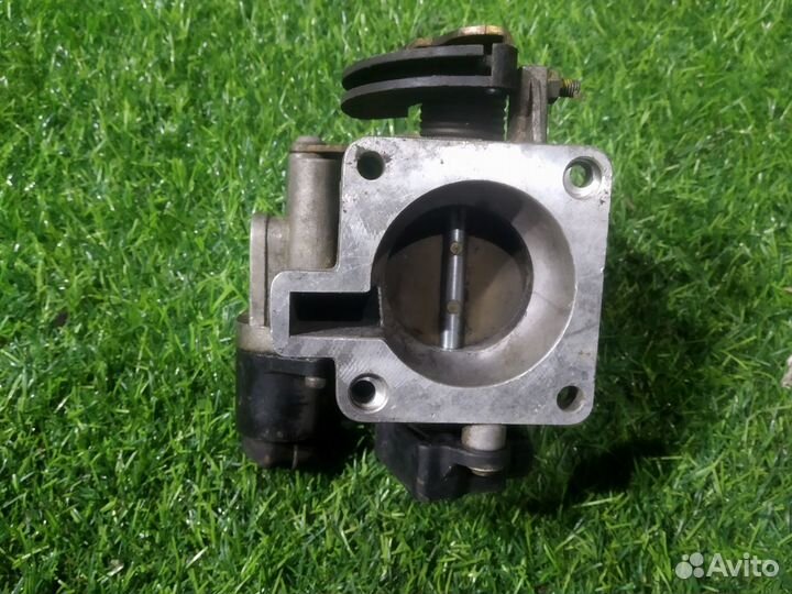 Дроссельная заслонка Renault Scenic 1.6 1999-2003