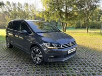 Volkswagen Touran 1.5 AMT, 2021, 91 240 км, с пробегом, цена 2 245 000 руб.