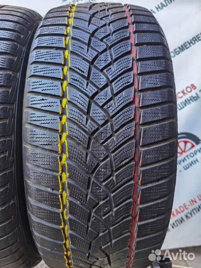 Goodyear UltraGrip Performance 225/50 R17 98V