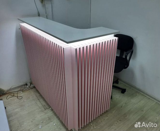 Новая Стойка-Ресепшен 