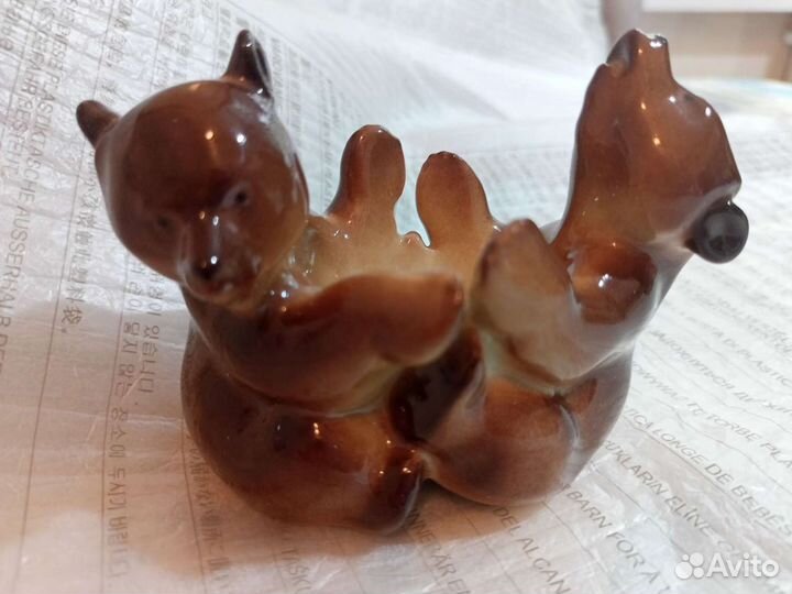 Статуэтки фарфоровые