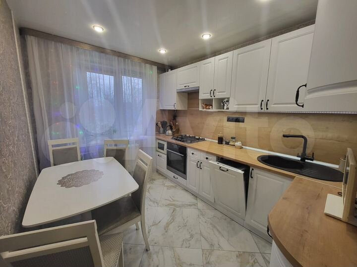 3-к. квартира, 80 м², 5/9 эт.