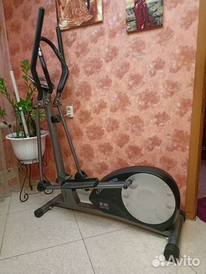 Эллиптический тренажер