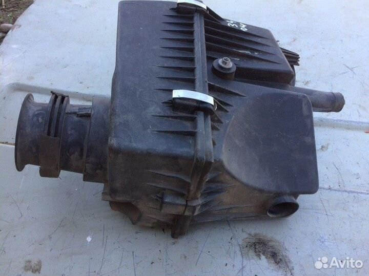 Корпус воздушного фильтра бмв Е34