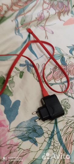 Продаю зарядку для смартфона