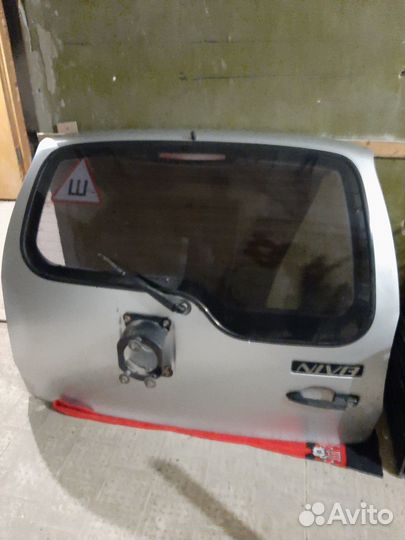 Дверь багажника нива шевроле