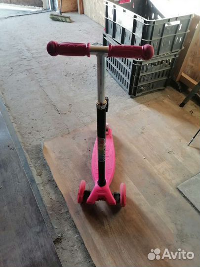 Самокат детский трехколесный