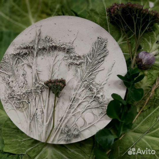 Барельефы из гипса