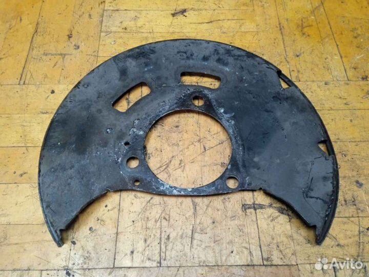 Пыльник тормозного диска передний правый Chevrolet