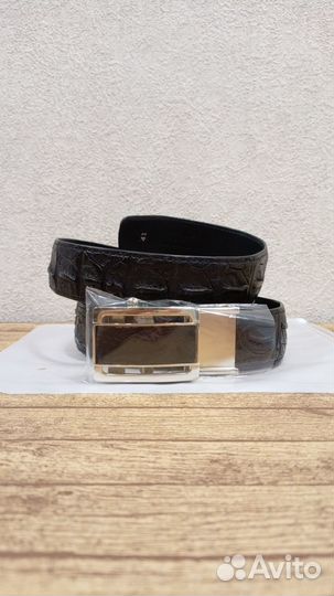 Мужской кожаный ремень кожа крокодила