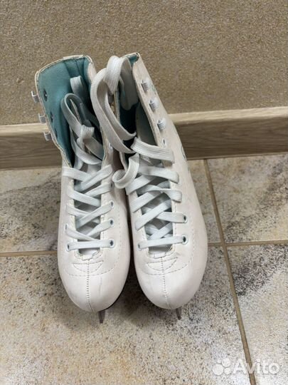 Коньки фигурные