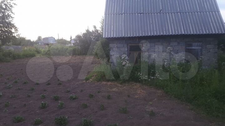 Дача 24 м² на участке 6 сот.