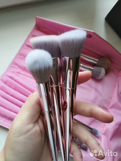 Кисти для макияжа