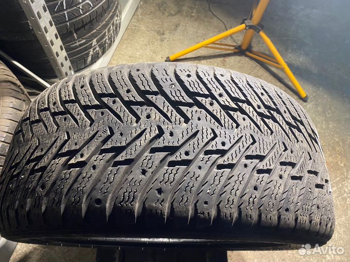 Nokian Tyres Hakkapeliitta 8 255/45 R19 104H