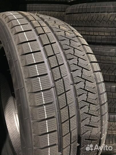 Triangle PL02 295/40 R20 112V