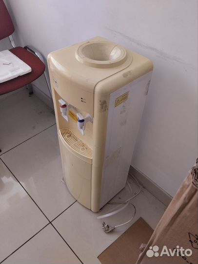 Кулер для воды бу