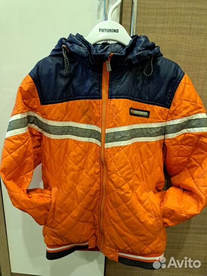 Куртки и жилетка на мальчика 7 лет