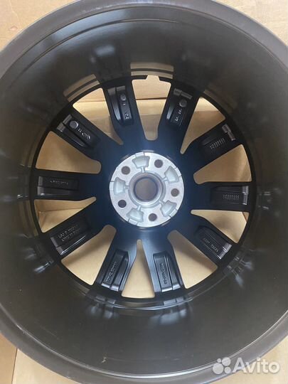 Диски R22 на новый Range Rover L460