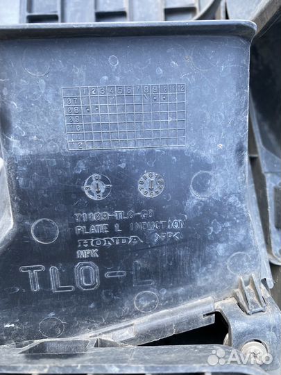 Продам бампер на хонду